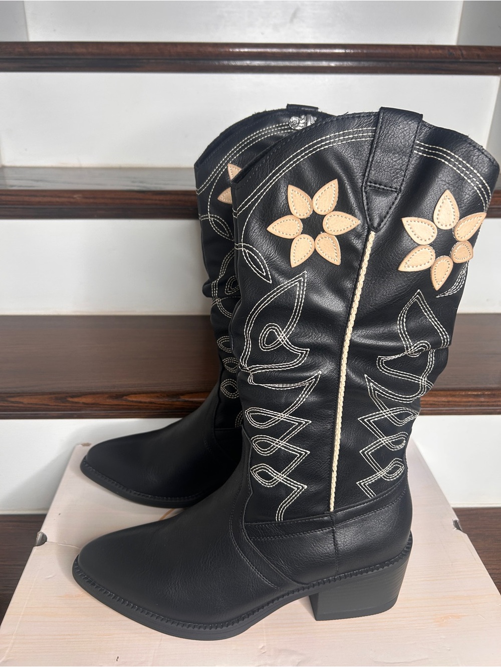 Black Western Knee-High Boots with Cream Floral Appliqué - Picture 8 of 15